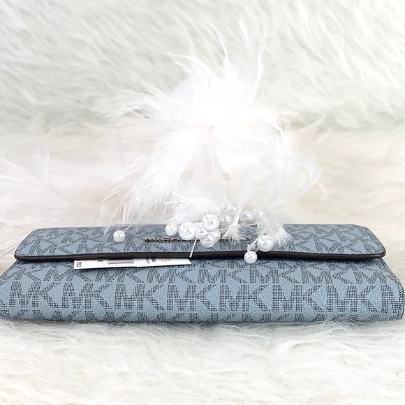 💙New Michael Kors 💙 Large Pale Blue Navy Trifold - Picture 5 of 6